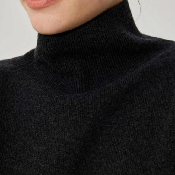 NEW ☁️ NAP Loungewear ☁️ Asymmetrical Wool Sweater - Picture 3 of 11